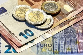 Hříšníci bez eura. Proč pětice zemí včetně Česka otálí s přijetím společné evropské měny?